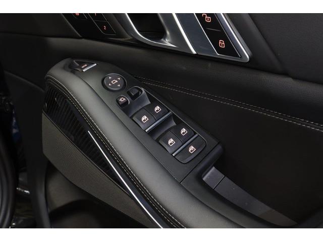 Ｘ５ ｘＤｒｉｖｅ　４０ｄ　Ｍスポーツ　ＢＭＷ認定中古車　車線逸脱警告　衝突軽減ブレーキ（16枚目）