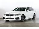 ５シリーズ ５３０ｉツーリング　Ｍスポーツ　ＢＭＷ認定中古車　車線逸脱警告　衝突軽減ブレーキ　ブラックレザーシート　アクティブクルーズコントロール　１９インチアルミ（2枚目）