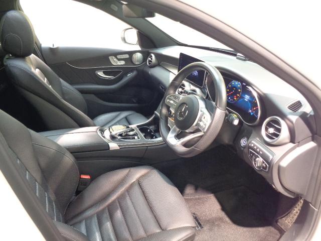 Ｃクラス Ｃ２２０　ｄ　ローレウスエディション　スポーツプラスパッケージ　レザーエクスクルーシブパッケージ　Ｂｌｕｅｔｏｏｔｈ接続　ＥＴＣ　ＬＥＤヘッドライト　ＴＶ　アイドリングストップ　クルーズコントロール　コネクテッド機能　サイドカメラ（19枚目）