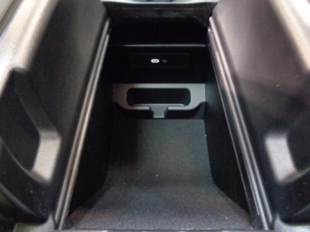 Ｇクラス Ｇ４５０　ｄ　ローンチエディション　Ｂｌｕｅｔｏｏｔｈ接続　ＥＴＣ　ＬＥＤヘッドライト　ＴＶ　アイドリングストップ　クルーズコントロール　コネクテッド機能　サイドカメラ　サンルーフ・ガラスルーフ　シートエアコン　シートヒーター　ナビ（29枚目）