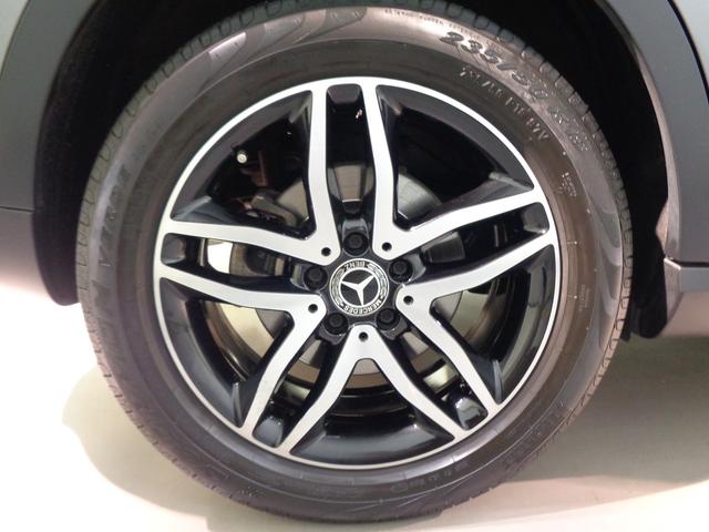 ＧＬＡクラス ＧＬＡ２５０　４マチック　レザーエクスクルーシブパッケージ　レーダーセーフティパッケージ　Ｂｌｕｅｔｏｏｔｈ接続　ＣＤ　ＤＶＤ再生　ＥＴＣ　ＬＥＤヘッドライト　ＴＶ　アイドリングストップ　クルーズコントロール（16枚目）