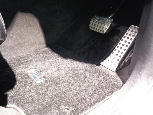 ＧＬＥ ＧＬＥ３００　ｄ　４マチック　ＡＭＧライン　３列シート　Ｂｌｕｅｔｏｏｔｈ接続　ＥＴＣ　ＬＥＤヘッドライト　ＴＶ　アイドリングストップ　クルーズコントロール　コネクテッド機能　サイドカメラ　シートヒーター　トランクスルー　ナビ　バックモニター（20枚目）