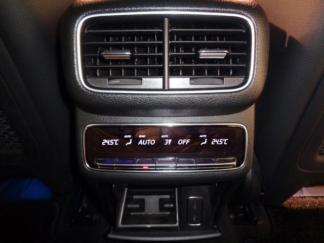 ＧＬＥ ＧＬＥ３００　ｄ　４マチック　ＡＭＧライン　３列シート　Ｂｌｕｅｔｏｏｔｈ接続　ＥＴＣ　ＬＥＤヘッドライト　ＴＶ　アイドリングストップ　クルーズコントロール　コネクテッド機能　サイドカメラ　シートヒーター　トランクスルー　ナビ　バックモニター（34枚目）