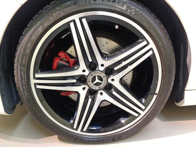 CLAクラス CLA250 4マチック シュポルト Bluetooth接続 CD DVD再生 ETC LEDヘッドライト TV アイドリングストップ クルーズコントロール シートヒーター トランクスルー ナビ バックモニター パワーシート(13枚目)