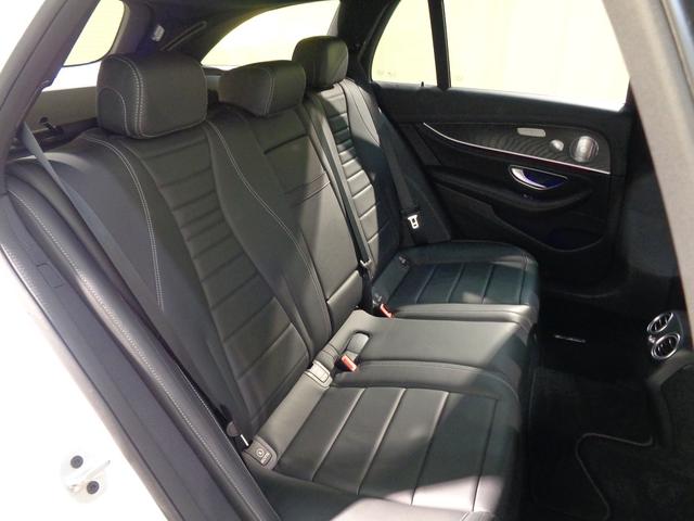 Ｅクラスステーションワゴン Ｅ２２０　ｄ　ステーションワゴン　スポーツ　ＡＭＧラインイン　テリアパッケージ・エクスクルーシブパッケージ（25枚目）