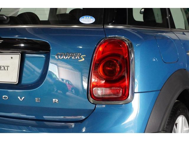 ＭＩＮＩ クーパーＳ　Ｅ　クロスオーバー　オール４　ＭＩＮＩ認定中古車　２０１９年モデル　ペッパー・パッケージ　１８インチ・アロイホイール　ホワイトルーフ　シート・ヒーター　オートトランク　ＬＥＤヘッドライト　ＡＣＣ　衝突軽減ブレーキ　スマートキー（14枚目）