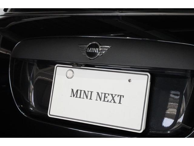 ＭＩＮＩ ワン　エッセンシャル・トリム　ＭＩＮＩ認定中古車　２０２４年モデル　デモカー　エッセンシャル・トリム　プレミアム・プラス　１５インチ・アロイホイール　前後バンパーセンサー　ＡＰＰＬＥ　ＣＡＲ　ＰＬＡＹ　スマートキー（12枚目）