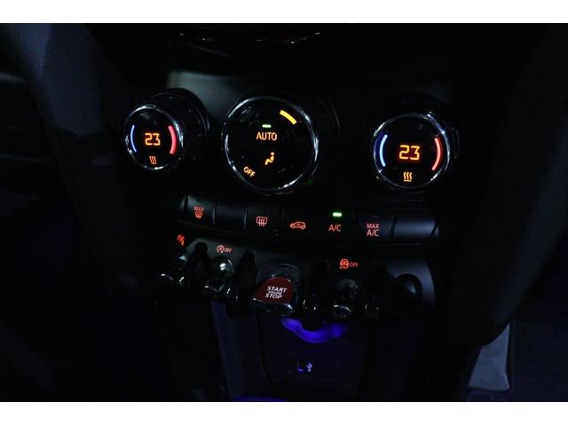 ＭＩＮＩ クーパーＳ　ＭＩＮＩ認定中古車　ペッパーパッケージ　カメラパッケージ　ＳＴＵＤＩＯ　ＳＴＹＬＥ　１７インチアルミ　アームレスト　ＡＣＣ　衝突軽減ブレーキ　ＬＥＤヘッドライト　ＢＬＵＥＴＯＯＴＨ（27枚目）