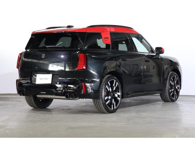ＭＩＮＩ ＪＣＷ　クロスオーバー　プレミアム＋Ｐ　ＪＣＷトリム　ＭＩＮＩ認定中古車　Ｌパッケージ　２０インチ　パノラマサンルーフ　レッドルーフ　アクティブクルーズコントロールシステム（3枚目）