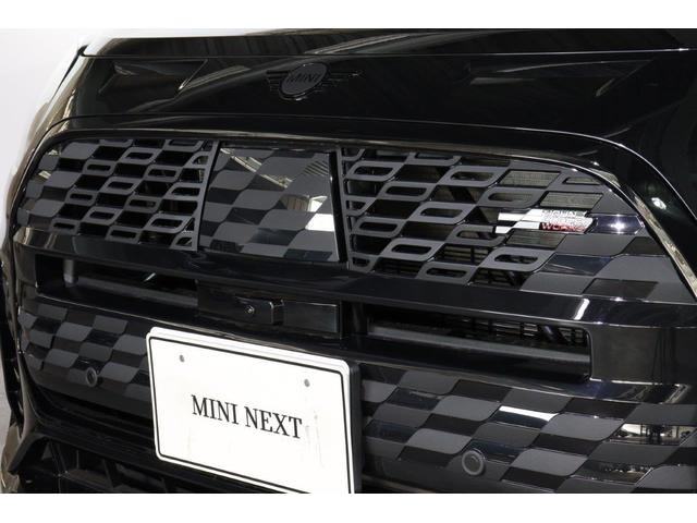ＭＩＮＩ ＪＣＷ　クロスオーバー　プレミアム＋Ｐ　ＪＣＷトリム　ＭＩＮＩ認定中古車　Ｌパッケージ　２０インチ　パノラマサンルーフ　レッドルーフ　アクティブクルーズコントロールシステム（5枚目）