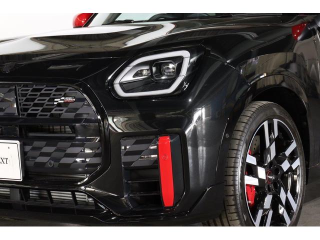 ＭＩＮＩ ＪＣＷ　クロスオーバー　プレミアム＋Ｐ　ＪＣＷトリム　ＭＩＮＩ認定中古車　Ｌパッケージ　２０インチ　パノラマサンルーフ　レッドルーフ　アクティブクルーズコントロールシステム（7枚目）