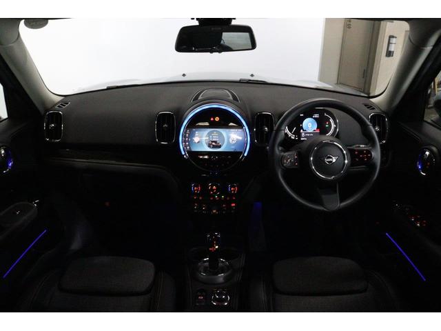 ＭＩＮＩ クーパーＤクロスオーバファーストＰクラシックトリム　ＭＩＮＩ認定中古車　クロスシート　フロント・シートヒーターＬＥＤヘッドライト　アクティブ・クルーズコントロール（ＡＣＣ）ＭＩＮＩ・純正ナビゲーション　前後バンパーセンサー　リアビュー・カメラ（6枚目）