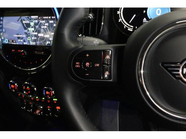 ＭＩＮＩ クーパーＤクロスオーバファーストＰクラシックトリム　ＭＩＮＩ認定中古車　クロスシート　フロント・シートヒーターＬＥＤヘッドライト　アクティブ・クルーズコントロール（ＡＣＣ）ＭＩＮＩ・純正ナビゲーション　前後バンパーセンサー　リアビュー・カメラ（24枚目）