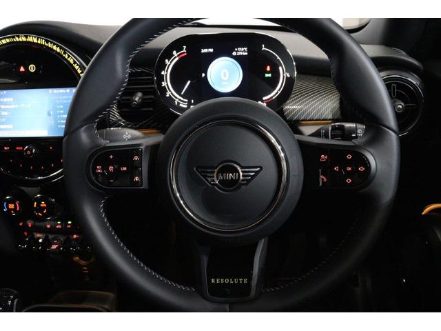 ＭＩＮＩ クーパー　レゾリュート・エディション　ＭＩＮＩ認定中古車　２０２３年モデル　レゾリュート・エディション／特別仕様車　ＹＯＵＲＳ　スポーツ・レザーシート　シートヒーター　ブラックルーフ＆ミラーキャップ　衝突軽減ブレーキ　スマートキー（20枚目）