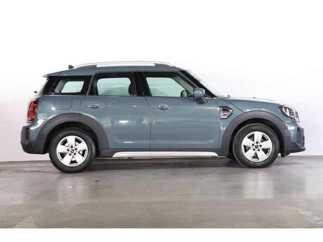 ＭＩＮＩ クロスオーバー　バッキンガム　ＭＩＮＩ認定中古車　２０２２年モデル　特別仕様車　ＬＥＤヘッドライト＆テールライト　前後バンパーセンサー　アクティブ・クルーズコントロール（ＡＣＣ）スマートキー（4枚目）