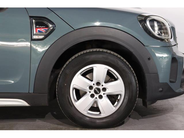 ＭＩＮＩ クロスオーバー　バッキンガム　ＭＩＮＩ認定中古車　２０２２年モデル　特別仕様車　ＬＥＤヘッドライト＆テールライト　前後バンパーセンサー　アクティブ・クルーズコントロール（ＡＣＣ）スマートキー（5枚目）