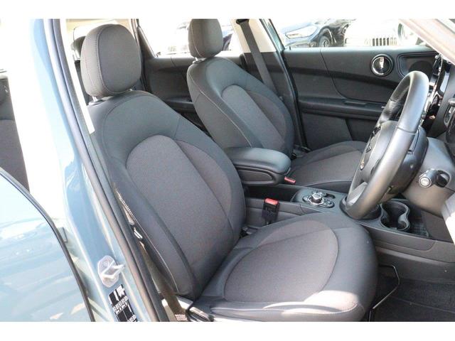 ＭＩＮＩ クロスオーバー　バッキンガム　ＭＩＮＩ認定中古車　２０２２年モデル　特別仕様車　ＬＥＤヘッドライト＆テールライト　前後バンパーセンサー　アクティブ・クルーズコントロール（ＡＣＣ）スマートキー（6枚目）