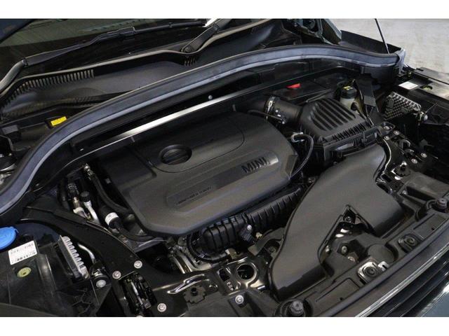 ＭＩＮＩ クロスオーバー　バッキンガム　ＭＩＮＩ認定中古車　２０２２年モデル　特別仕様車　ＬＥＤヘッドライト＆テールライト　前後バンパーセンサー　アクティブ・クルーズコントロール（ＡＣＣ）スマートキー（10枚目）