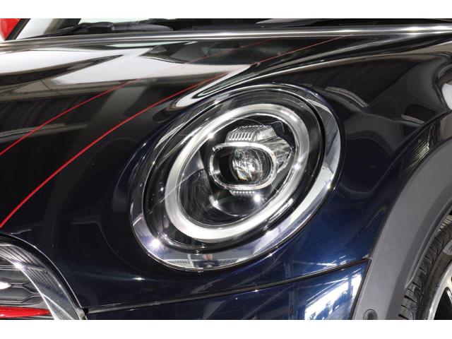 ＭＩＮＩ ジョンクーパーワークス　ＭＩＮＩ認定中古車　カメラパッケージ　１８インチアルミ　レッドルーフ　アクティブクルーズコントロール（7枚目）