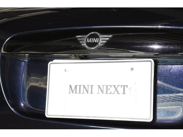 ＭＩＮＩ ジョンクーパーワークス　ＭＩＮＩ認定中古車　カメラパッケージ　１８インチアルミ　レッドルーフ　アクティブクルーズコントロール（12枚目）
