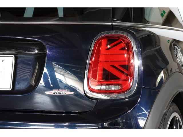 ＭＩＮＩ ジョンクーパーワークス　ＭＩＮＩ認定中古車　カメラパッケージ　１８インチアルミ　レッドルーフ　アクティブクルーズコントロール（13枚目）
