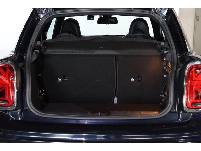 ＭＩＮＩ ジョンクーパーワークス　ＭＩＮＩ認定中古車　カメラパッケージ　１８インチアルミ　レッドルーフ　アクティブクルーズコントロール（14枚目）