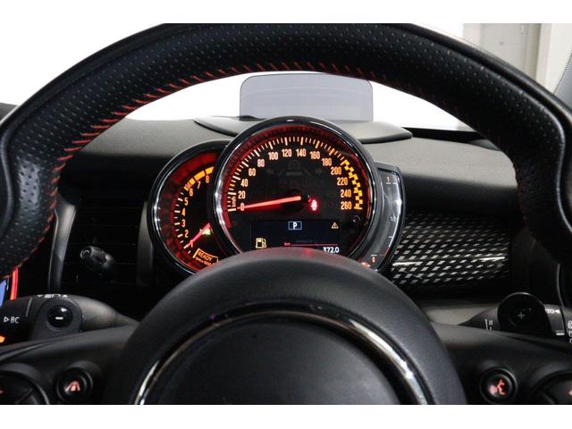 ＭＩＮＩ ジョンクーパーワークス　ＭＩＮＩ認定中古車　カメラパッケージ　１８インチアルミ　レッドルーフ　アクティブクルーズコントロール（22枚目）