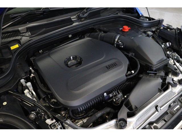 ＭＩＮＩ クーパーＳ　ＭＩＮＩ認定中古車　２０２５年モデル　デモカー　全周囲カメラ（３６０度ビュー）前後バンパー　ＬＥＤヘッドライト＆テールライト　車線逸脱警告　衝突軽減ブレーキ　ナビゲーション　スマートキー（6枚目）