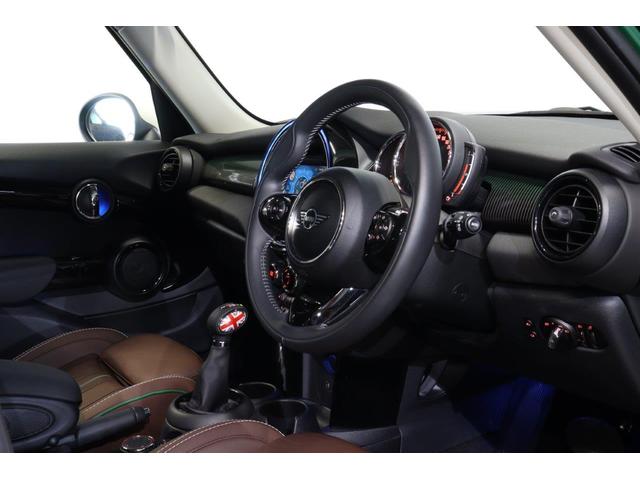 ＭＩＮＩ クーパーＤ　クーパーＤ（５名）　ＭＩＮＩ認定中古車　６０ｔｈアニバーサリー・エディション（14枚目）