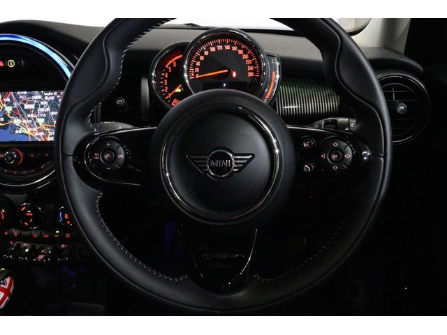 ＭＩＮＩ クーパーＤ　クーパーＤ（５名）　ＭＩＮＩ認定中古車　６０ｔｈアニバーサリー・エディション（16枚目）