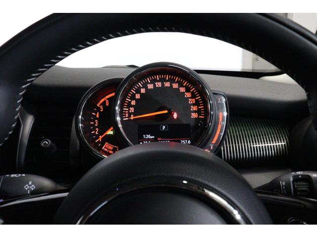 ＭＩＮＩ クーパーＤ　クーパーＤ（５名）　ＭＩＮＩ認定中古車　６０ｔｈアニバーサリー・エディション（17枚目）