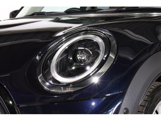 ＭＩＮＩ クーパＳＤ　ＭＩＮＩ認定中古車　レザーチェスター　１７インチ・アルミ・ホイール　アクティブク・ルーズコントロール　ナビゲーション・パッケージ（9枚目）