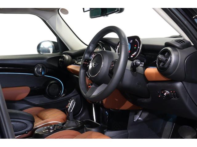 ＭＩＮＩ クーパＳＤ　ＭＩＮＩ認定中古車　レザーチェスター　１７インチ・アルミ・ホイール　アクティブク・ルーズコントロール　ナビゲーション・パッケージ（18枚目）