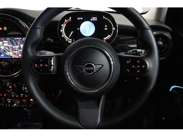 ＭＩＮＩ クーパＳＤ　ＭＩＮＩ認定中古車　レザーチェスター　１７インチ・アルミ・ホイール　アクティブク・ルーズコントロール　ナビゲーション・パッケージ（22枚目）