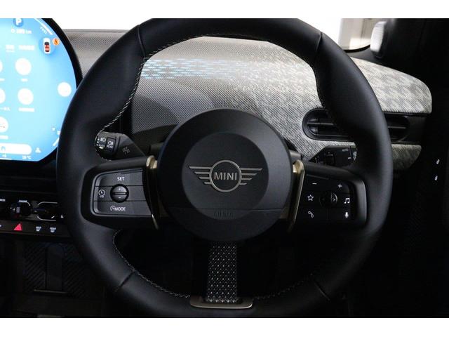 ＭＩＮＩ クーパーＣ　フェイバリット・トリム　ＭＩＮＩ認定中古車（10枚目）