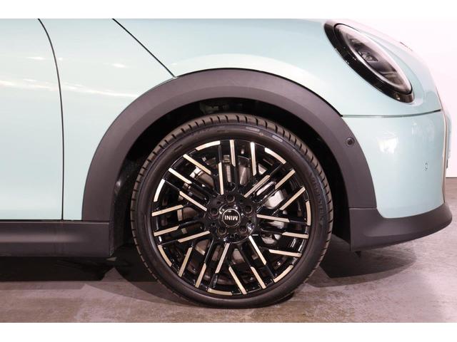 ＭＩＮＩ クーパーＳ　フェイバリット・トリム　ＭＩＮＩ認定中古車（5枚目）