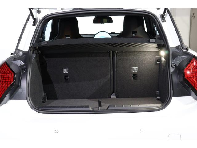 ＭＩＮＩ ＪＣＷ　Ｅ　ジョン・クーパー・ワークス・トリム　ＭＩＮＩ認定中古車（16枚目）