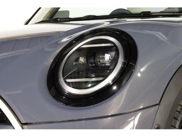 MINI クーパーC コンバーチブル フェイバリット・トリム MINI認定中古車 Mパッケージ 18インチアルミ(9枚目)