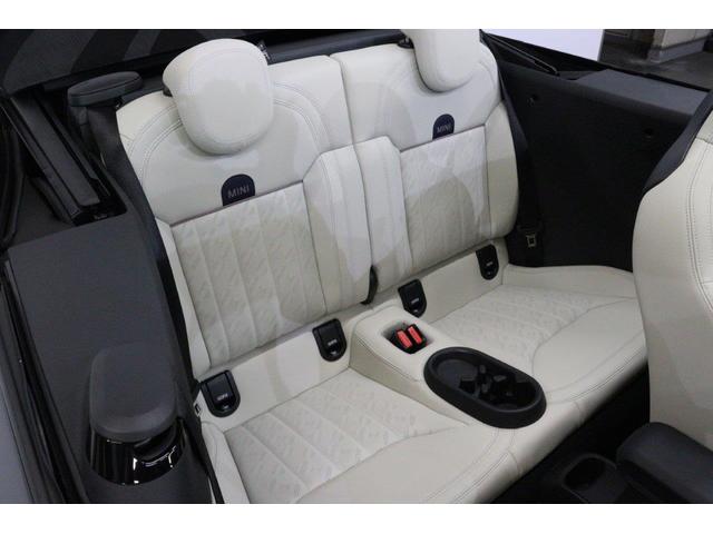 MINI クーパーC コンバーチブル フェイバリット・トリム MINI認定中古車 Mパッケージ 18インチアルミ(18枚目)