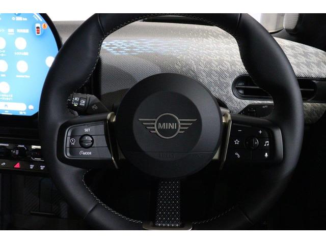 MINI クーパーC コンバーチブル フェイバリット・トリム MINI認定中古車 Mパッケージ 18インチアルミ(22枚目)