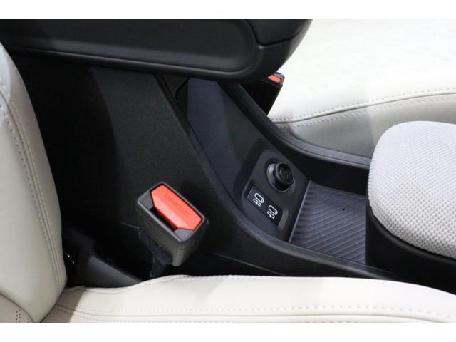 MINI クーパーC コンバーチブル フェイバリット・トリム MINI認定中古車 Mパッケージ 18インチアルミ(29枚目)