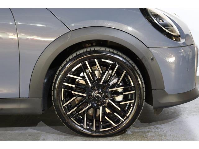 MINI クーパーC コンバーチブル フェイバリット・トリム MINI認定中古車 Mパッケージ 18インチアルミ(50枚目)