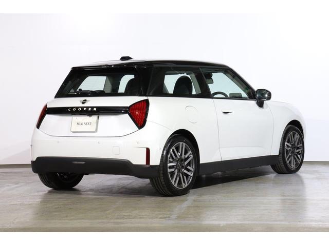 MINI クーパーE クラシック・トリム MINI認定中古車(3枚目)
