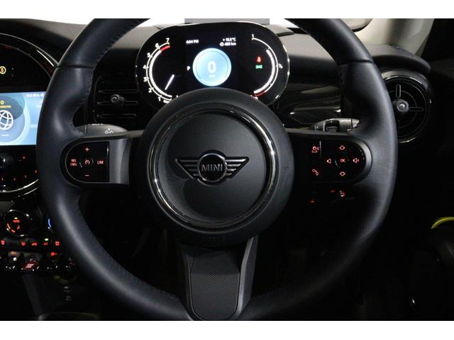 ＭＩＮＩ クーパー　プレミアムプラスパッケージクラシックトリム　ＭＩＮＩ認定中古車（13枚目）