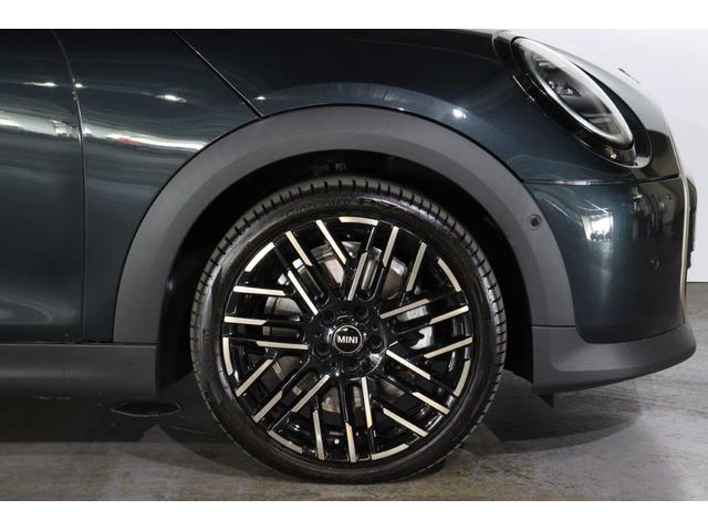 ＭＩＮＩ クーパーＣ　フェイバリット・トリム　ＭＩＮＩ認定中古車（32枚目）