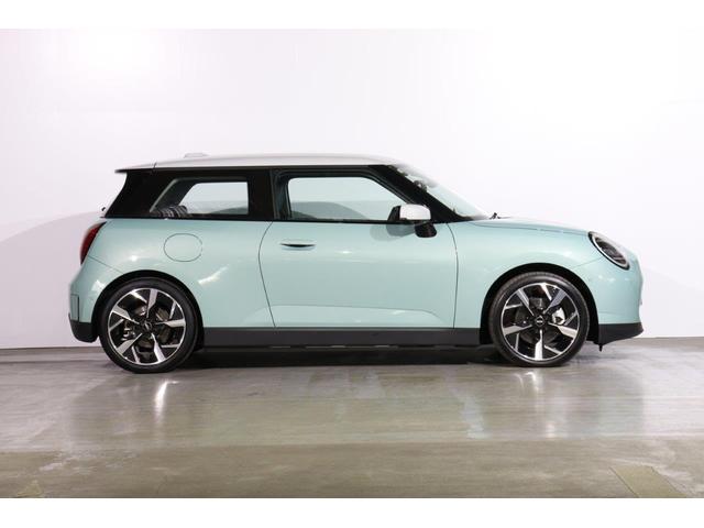MINI クーパーSE クラシック・トリム MINI認定中古車(4枚目)