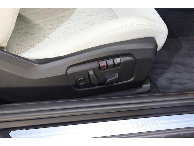 MINI クーパーC フェイバリット・トリム MINI認定中古車(9枚目)