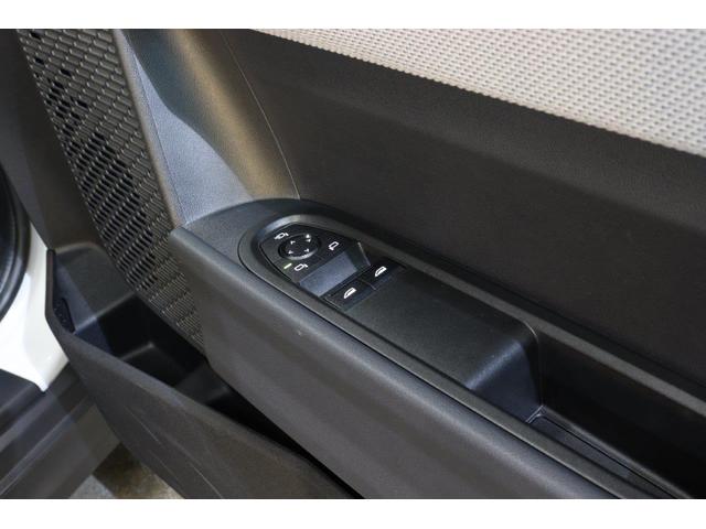 MINI クーパーC フェイバリット・トリム MINI認定中古車(12枚目)