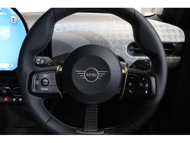 MINI クーパーC フェイバリット・トリム MINI認定中古車(14枚目)
