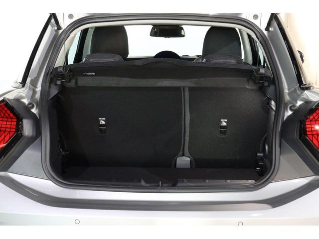 MINI クーパーCライト エッセンシャル・トリム MINI認定中古車(6枚目)